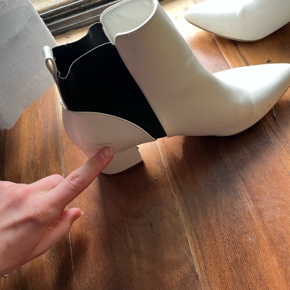 lulu's white booties size 7.5 - Picture 2 of 11